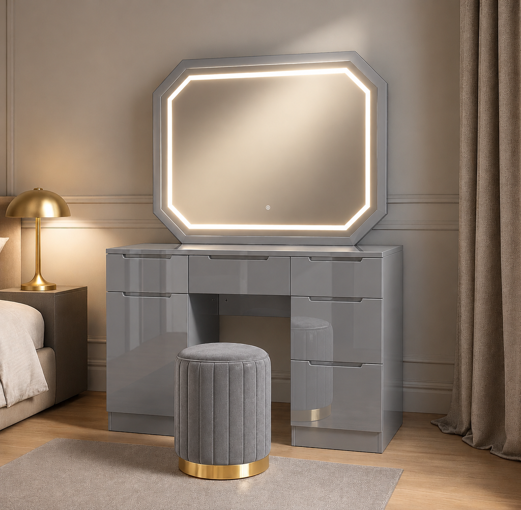 011 - Aurelia LED Vanity
