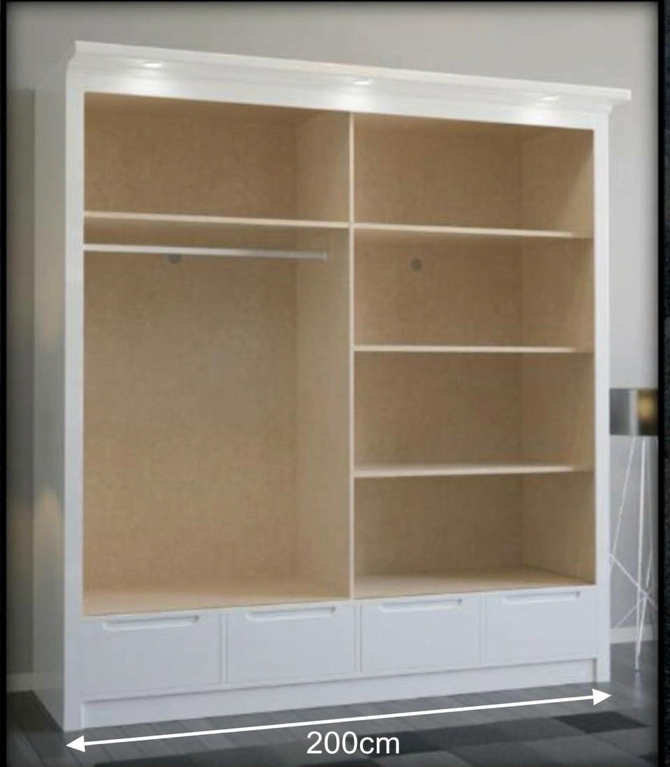 London Wardrobe (0052)